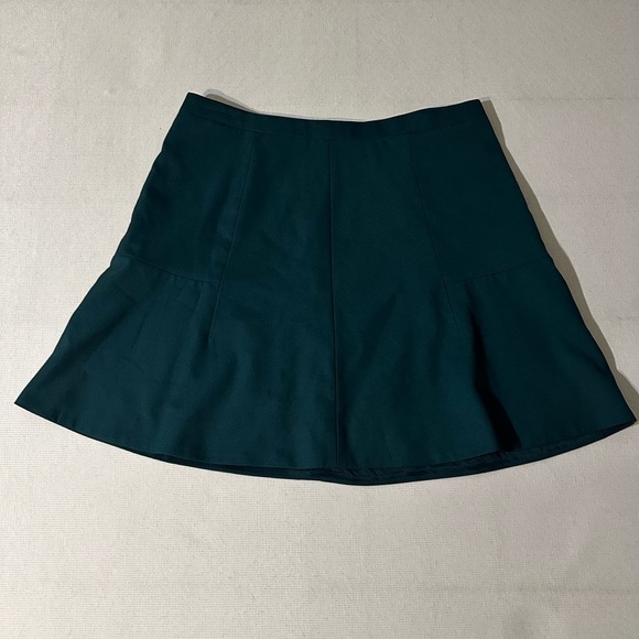 J.Crew Double Crepe Fluted Skirt Green Women’s Size 6 - Picture 7 of 7